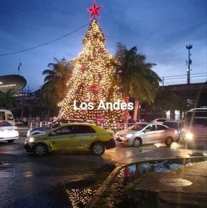 Meet your Posher, Efren